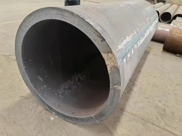 乌拉特中30CrMo大口径无缝钢管